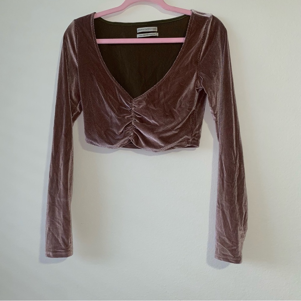 rosé nude ribbed velvet long sleeve top 🥂